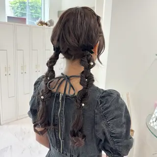 ロング ヘアアレンジ Ayu🍯/栄/ブリ ーチカラー/ヘアメのヘアスタイル