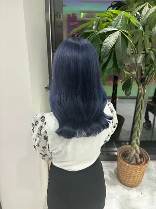 セミロング カラー パーマ ヘアアレンジ 透明感ブリーチカラー 🌈TOMOHIROのヘアスタイル