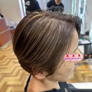 ショート 金沢 広美のヘアスタイル