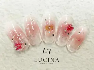 ネイル 新橋 ルキナ スタッフのネイルデザイン
