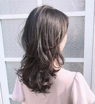 セミロング Chuaile【シュエール】所属・𓏸𓈒𓂃早坂 浩行𓂃𓈒𓏸のヘアスタイル