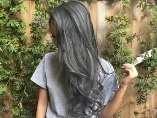 ロング カラー パーマ ヘアアレンジ Device ディバイスのヘアスタイル