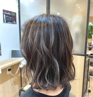 カラー Luela彦根【ルエラ】所属・木村 美知香のヘアスタイル