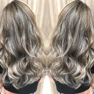 ロング カラー 井上 一平のヘアスタイル