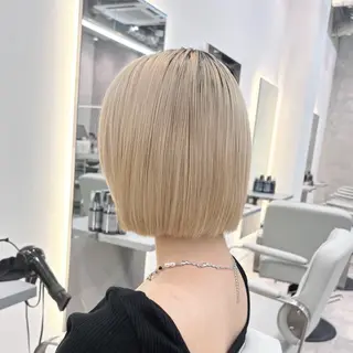 ショート W-TOKYO所属・艶髪ストレート🫶 AYANAのヘアスタイル