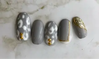 ミディアム サロンku'u所属・salon kuuのネイルデザイン