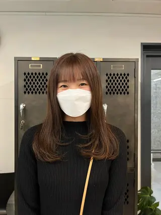 ミディアム INORI /フェイスレイヤーのヘアスタイル