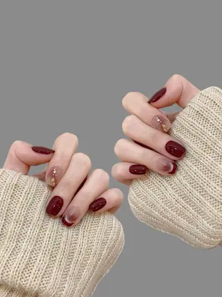 ネイル pink ladyサロン所属・べ にのネイルデザイン