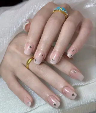 ネイル Ami 68のネイルデザイン