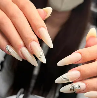 ネイル Tini ANA.CHUOのネイルデザイン