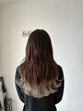 ロング カラー 池澤 京華のヘアスタイル