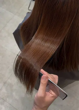 セミロング パーマ 髪質改善/暗髪カラー ヘアアレンジ/スミレのヘアスタイル