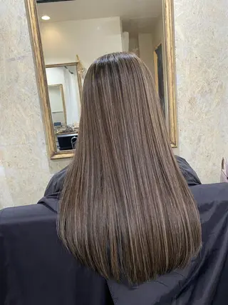 ロング カラー Tsuyoki .のヘアスタイル