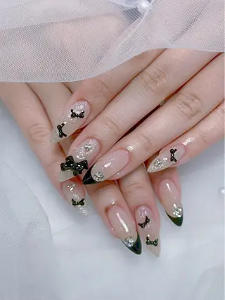 ネイル Mio_ Noiranailのネイルデザイン