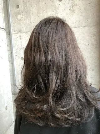 ロング カラー 大栗 佑也  髪質改善のヘアスタイル