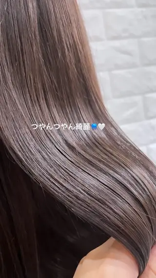 カラー yuki🌼 Hip's decoのヘアスタイル