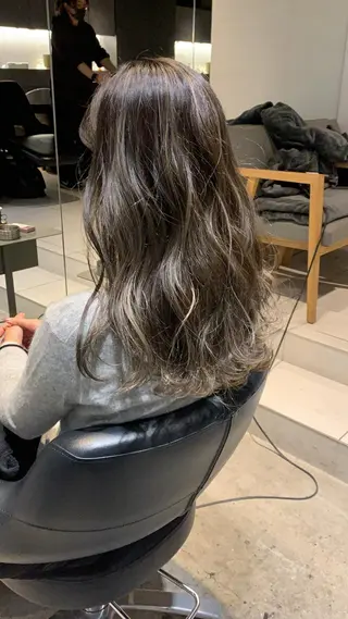 ロング カラー パーマ 🌈艶髪/髪質改善 新宿itouのヘアスタイル