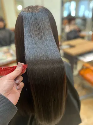 セミロング 髪質改善艶髪✂︎小寺 透明感カラーのヘアスタイル