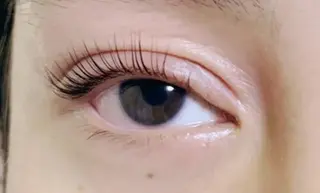 パーマ Naturally ナチュラリーのマツエク・マツパデザイン