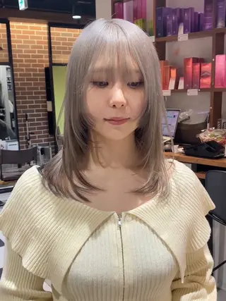 セミロング 透明感ブリーチ/ メンズパーマのヘアスタイル