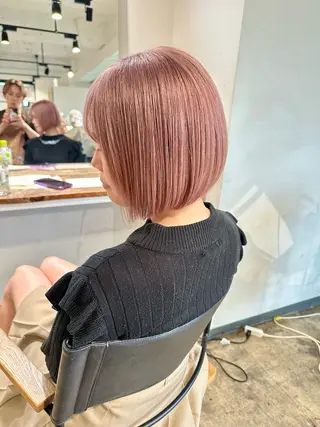ショート カラー ✨艶ブリーチカラー ✨四ノ宮裕己のヘアスタイル