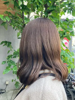 ミディアム 西原 みさきのヘアスタイル