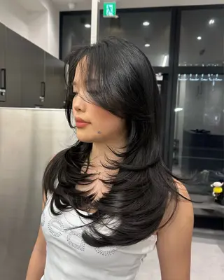 ロング 大人レイヤー/艶美髪 🇺🇸TOMONAのヘアスタイル