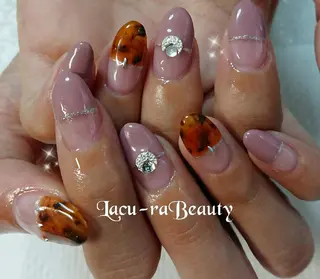 ネイル 小顔と腸の専門店 ラクーラビューティのエステ・リラクイメージ