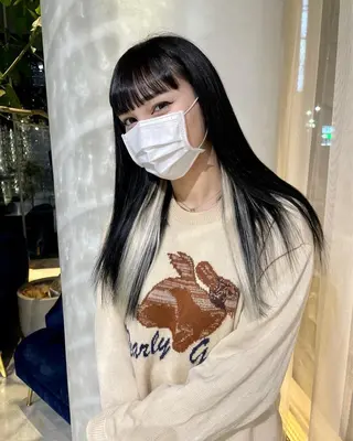 ロング アールバイニーナ所属・R by NINA アールバイニーナのヘアスタイル