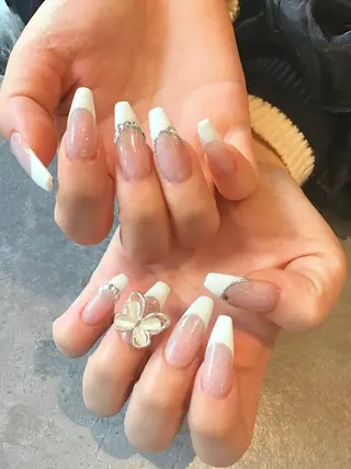 ネイル Nest 岩崎のネイルデザイン