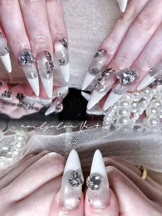 ネイル ✨Nailsalon Vi+✨のネイルデザイン