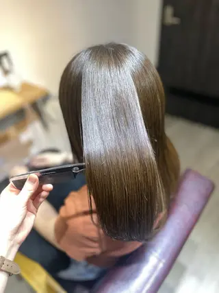 セミロング 星野 茉由のヘアスタイル