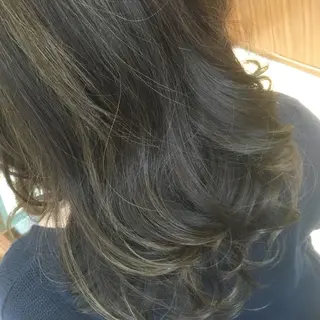 ミディアム カラー 白髪ぼかしハイライト 柳川拓哉のヘアスタイル