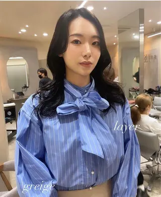ミディアム Ess所属・YUKI / レイヤーカット🤍のヘアスタイル