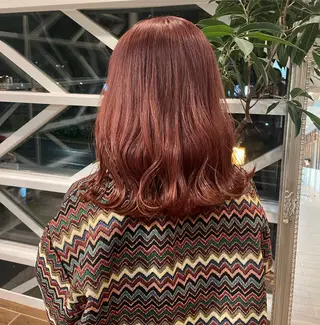 ミディアム カラー 松野 心音のヘアスタイル