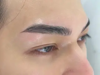 メンズ アイブロウ SENSE所属・【メンズ眉毛サロン】 SENSE 大宮西口の眉毛・アイブロウイメージ