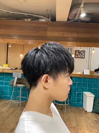 メンズ KAZUKI新宿 カット　パーマのヘアスタイル