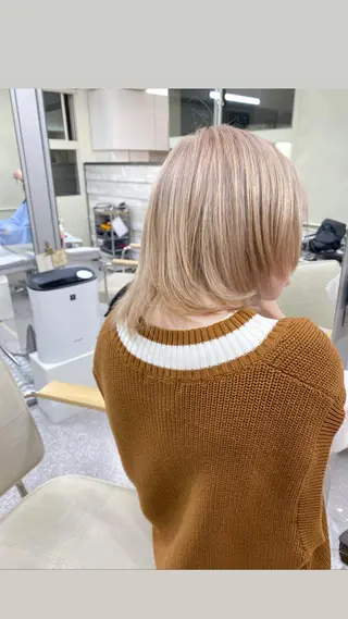 ミディアム カラー レイヤーウルフ エクステ磯部のヘアスタイル