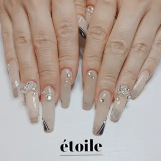 ネイル étoile(エトワール)所属・山田 可愛のネイルデザイン