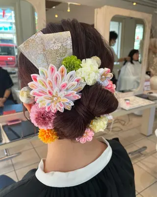 セミロング ヘアアレンジ 吉川 うららのヘアスタイル