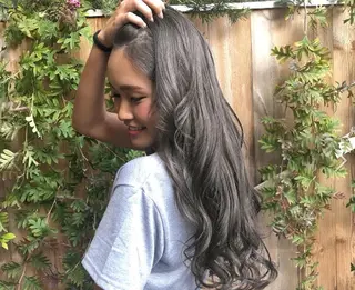 ロング カラー パーマ ヘアアレンジ Device ディバイスのヘアスタイル