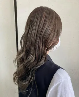 ロング カラー Chihiro .のヘアスタイル