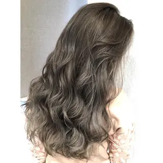 ロング カラー 井上 一平のヘアスタイル