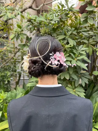 セミロング ヘアアレンジ 🎗️【ヘアセット 美眉】吉川玲🎗️のヘアスタイル