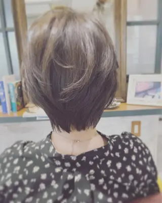 ショート カラー Calenda/ パーソナル美髪サロンのヘアスタイル
