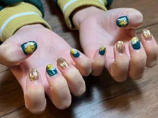 ネイル HENRIETTA NAILSALONのネイルデザイン