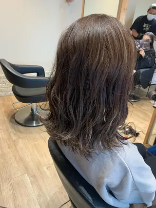 ミディアム カラー 大久保 隆蔵のヘアスタイル