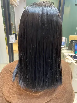 ミディアム PREVIA銀座渡辺 真矢のヘアスタイル