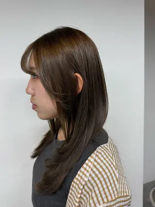 ロング kaede໒꒱🫧/ 韓国 ベージュカラーのヘアスタイル
