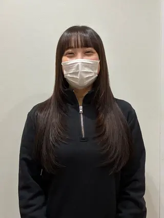 ロング 柴田　真衣 .のヘアスタイル